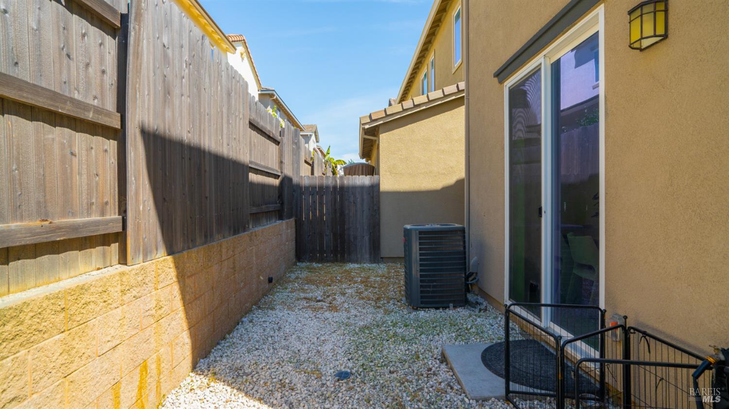 Detail Gallery Image 39 of 41 For 2350 Sheldon Dr, Fairfield,  CA 94533 - 4 Beds | 2/1 Baths