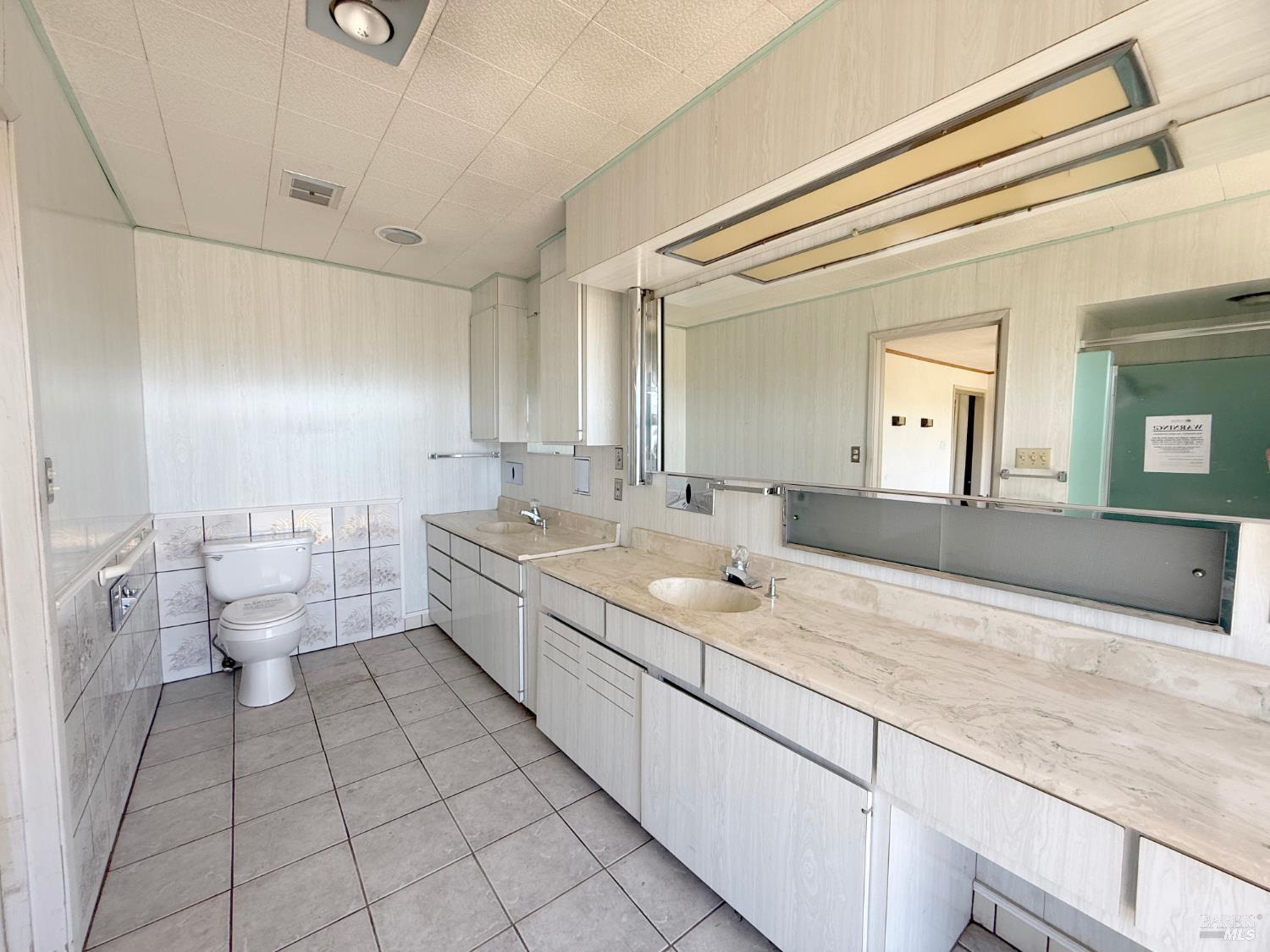 Detail Gallery Image 12 of 32 For 27150 Mendocino Pass Rd, Covelo,  CA 95428 - 2 Beds | 2 Baths