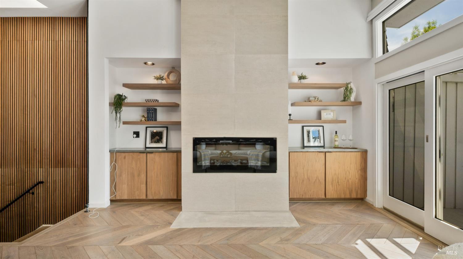 Detail Gallery Image 7 of 36 For 143 Knollwood Dr, San Rafael,  CA 94901 - 3 Beds | 2 Baths