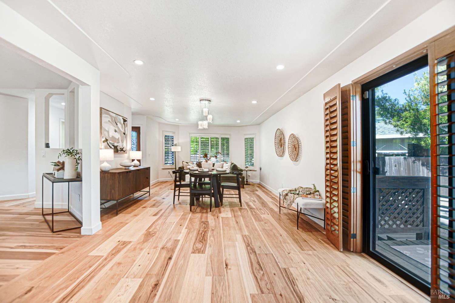 Detail Gallery Image 27 of 65 For 186 Barrio Way, Windsor,  CA 95492 - 3 Beds | 2 Baths