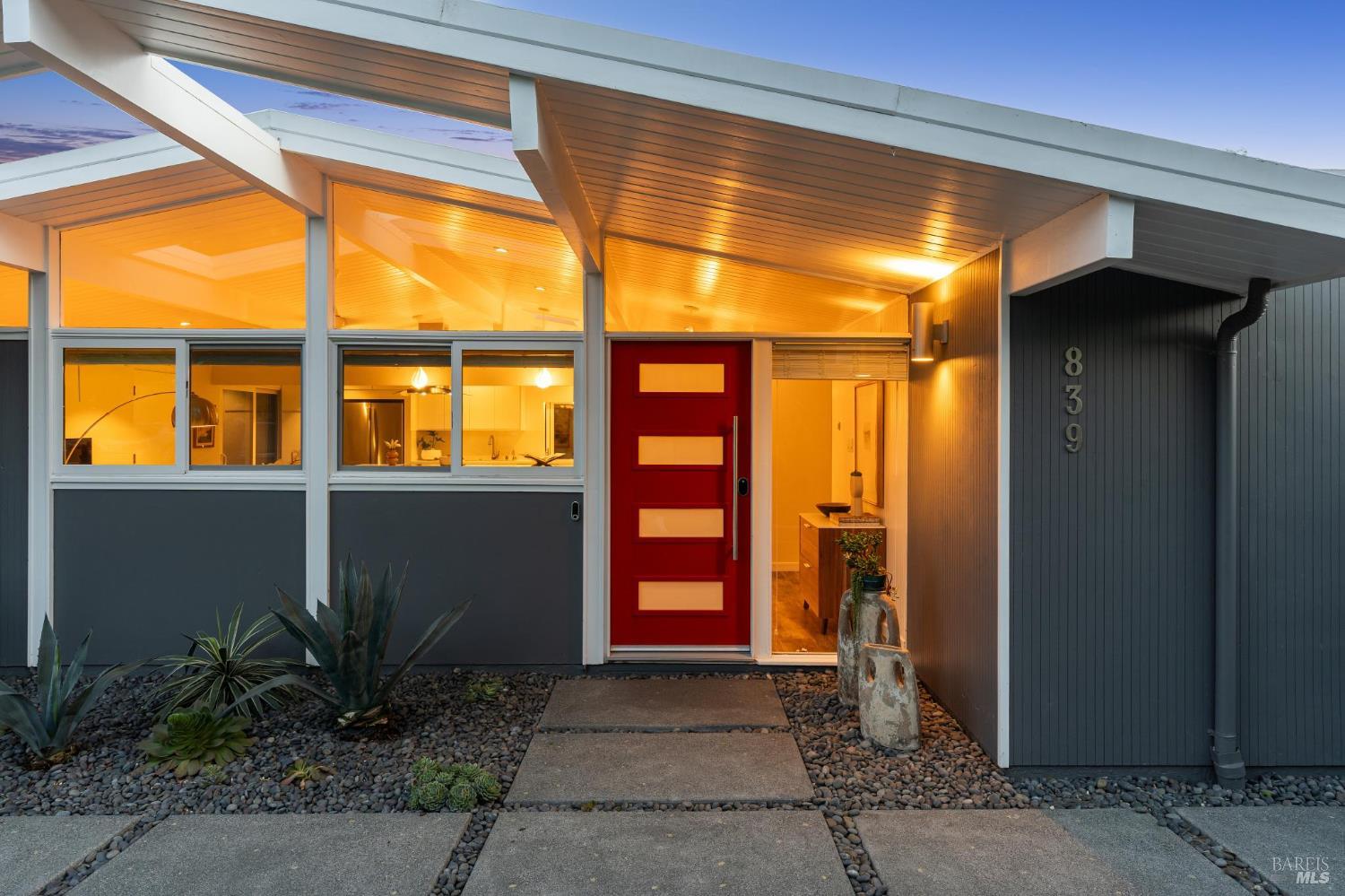 Detail Gallery Image 51 of 57 For 839 Greenberry Ln, San Rafael,  CA 94903 - 4 Beds | 2 Baths