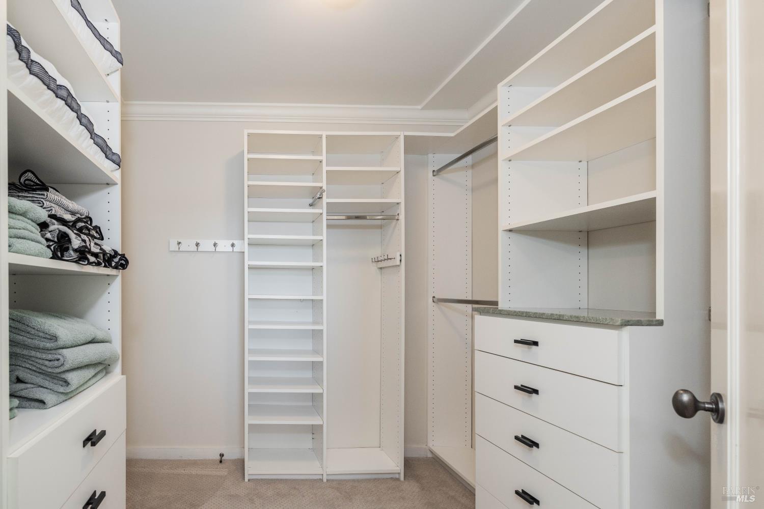 Detail Gallery Image 26 of 41 For 9 Francisco Vista Ct, Tiburon,  CA 94920 - 5 Beds | 4/2 Baths