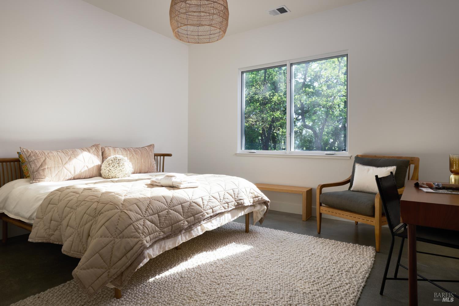 Detail Gallery Image 25 of 44 For 247 Fisher Ln, Sonoma,  CA 95476 - 5 Beds | 6/2 Baths