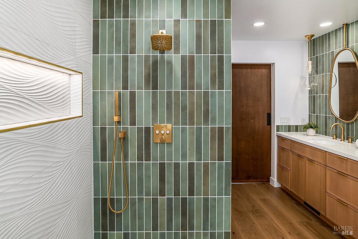 Detail Gallery Image 49 of 93 For 36 Capilano Dr, Novato,  CA 94949 - 5 Beds | 4/1 Baths