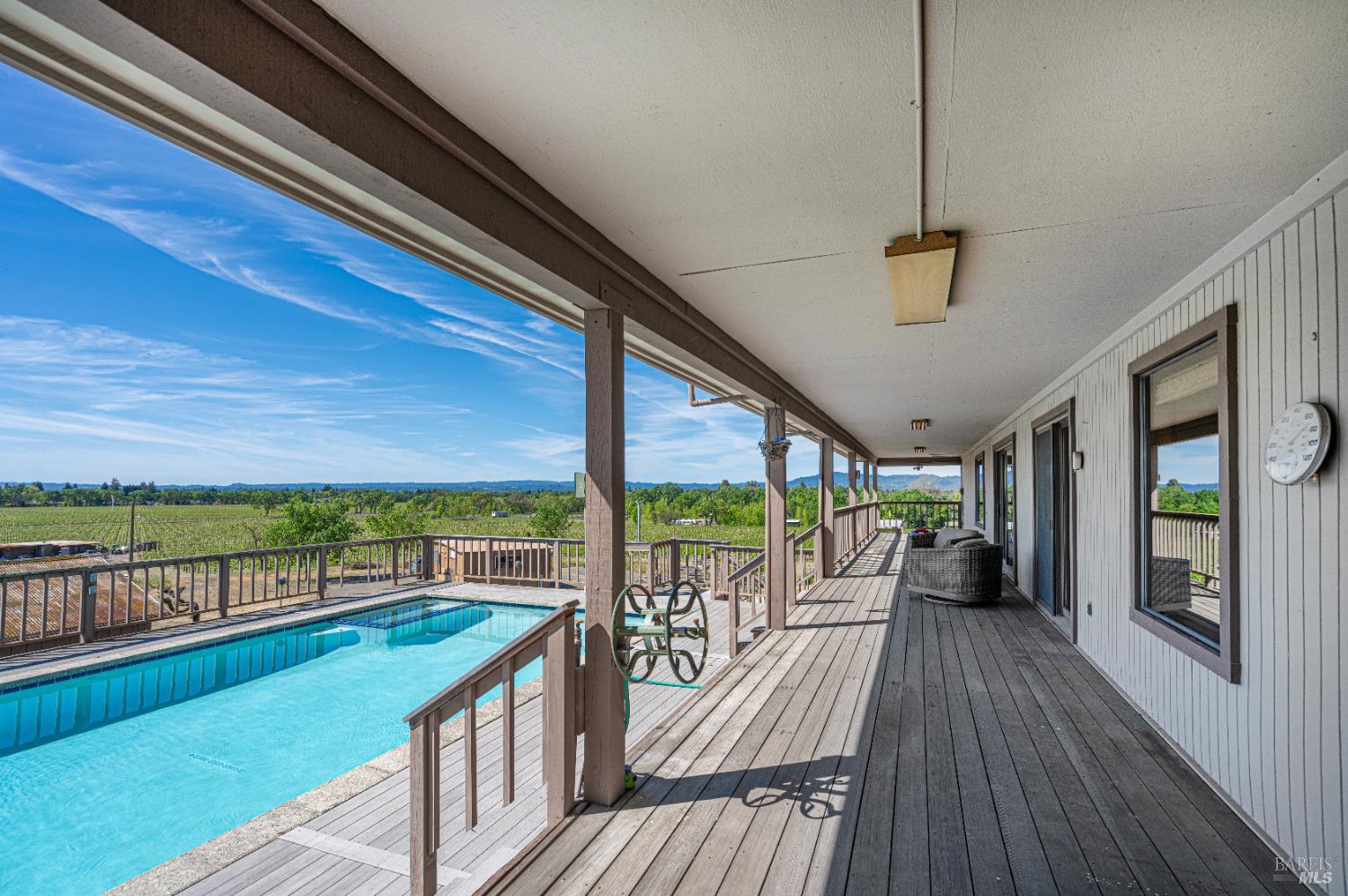 Detail Gallery Image 14 of 60 For 590 Pleasant Ave, Santa Rosa,  CA 95403 - 4 Beds | 3 Baths