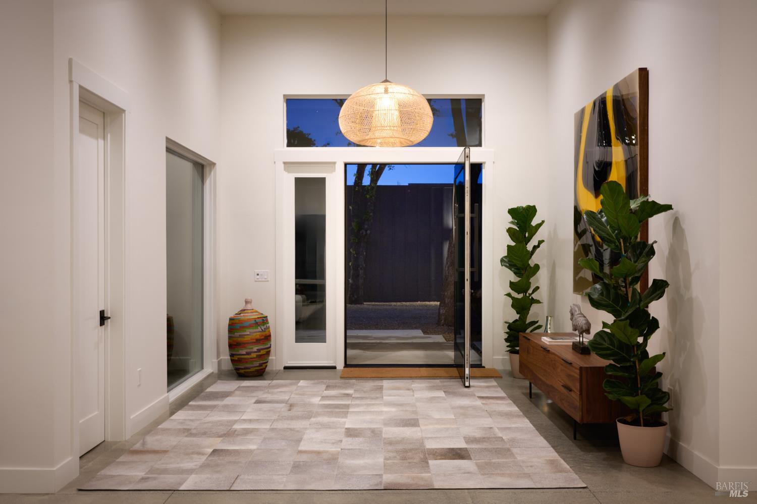 Detail Gallery Image 35 of 44 For 247 Fisher Ln, Sonoma,  CA 95476 - 5 Beds | 6/2 Baths