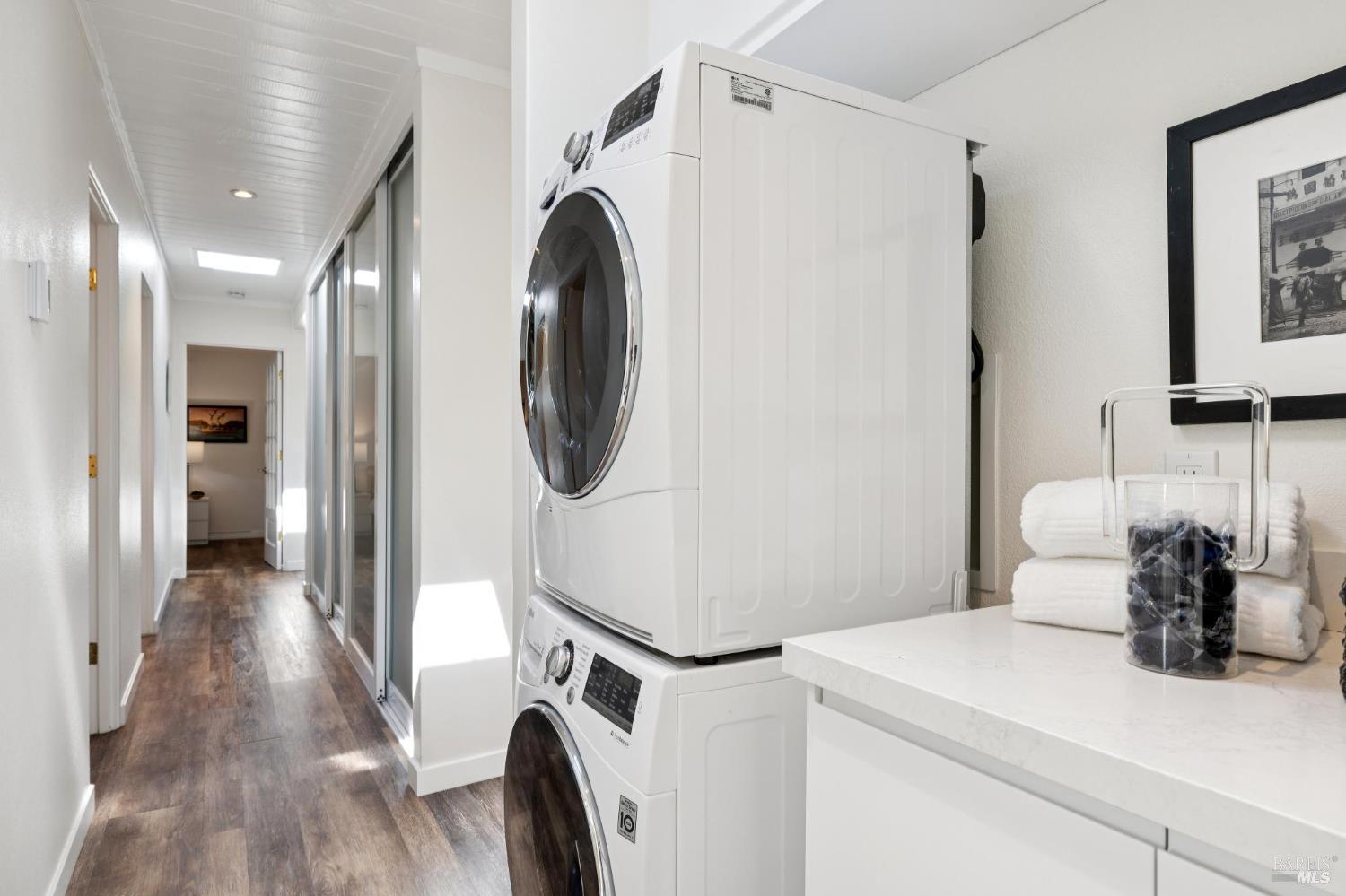 Detail Gallery Image 36 of 57 For 839 Greenberry Ln, San Rafael,  CA 94903 - 4 Beds | 2 Baths