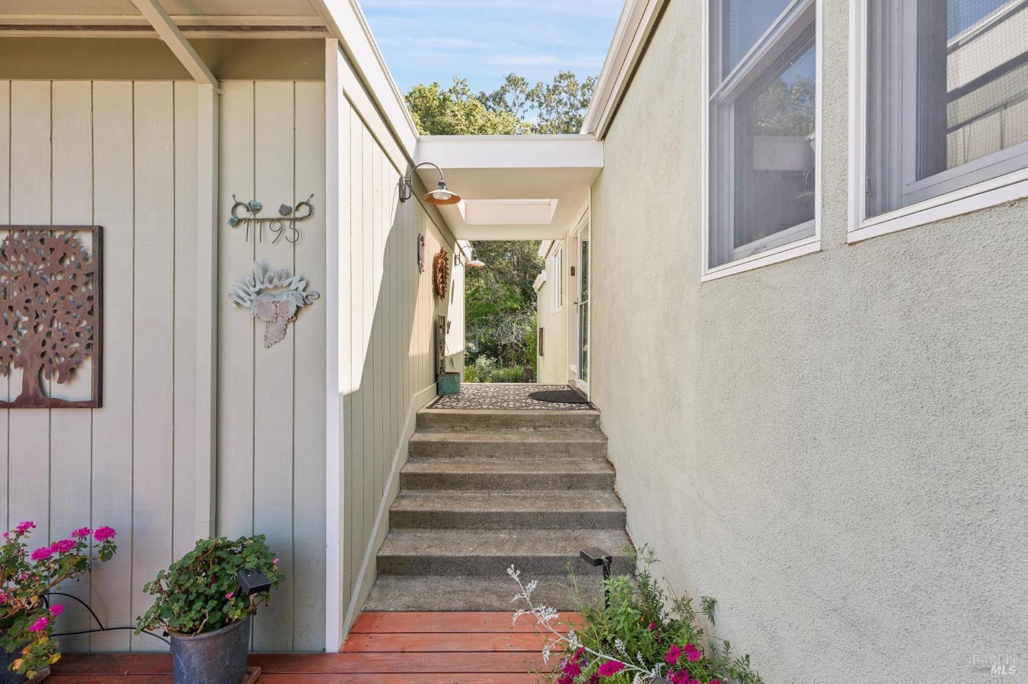 Detail Gallery Image 6 of 98 For 1195 Congress Valley Rd, Napa,  CA 94558 - 4 Beds | 4 Baths