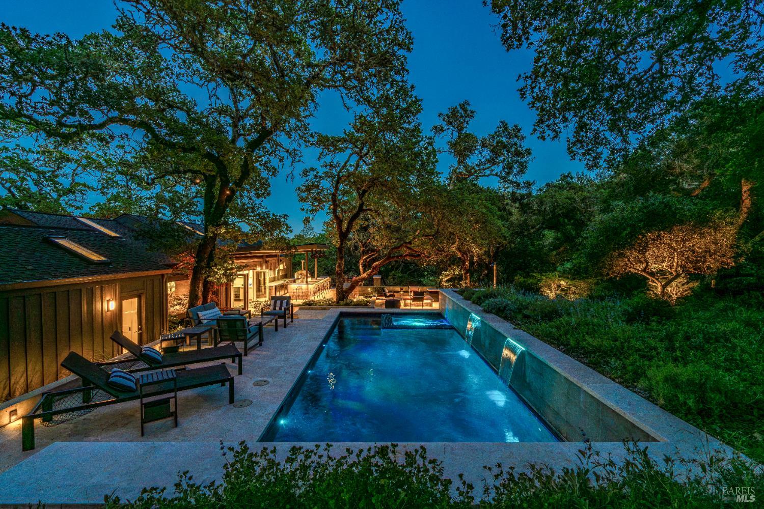 Detail Gallery Image 48 of 53 For 807 Wild Oak Dr, Santa Rosa,  CA 95409 - 3 Beds | 3/1 Baths