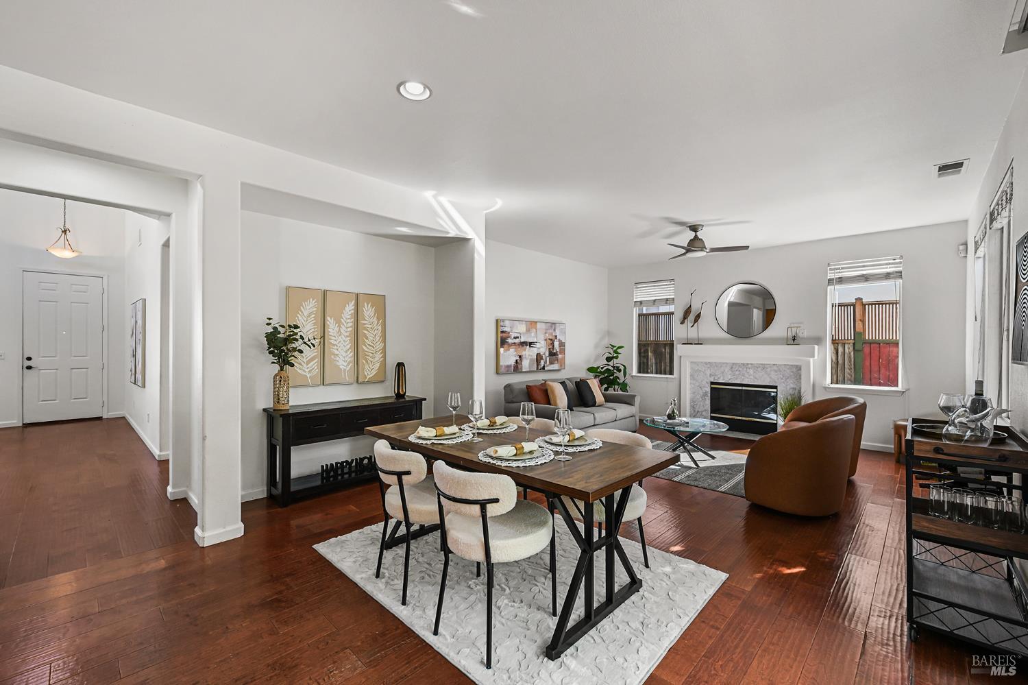 Detail Gallery Image 9 of 51 For 2824 Elk Ln, Santa Rosa,  CA 95407 - 4 Beds | 2/1 Baths