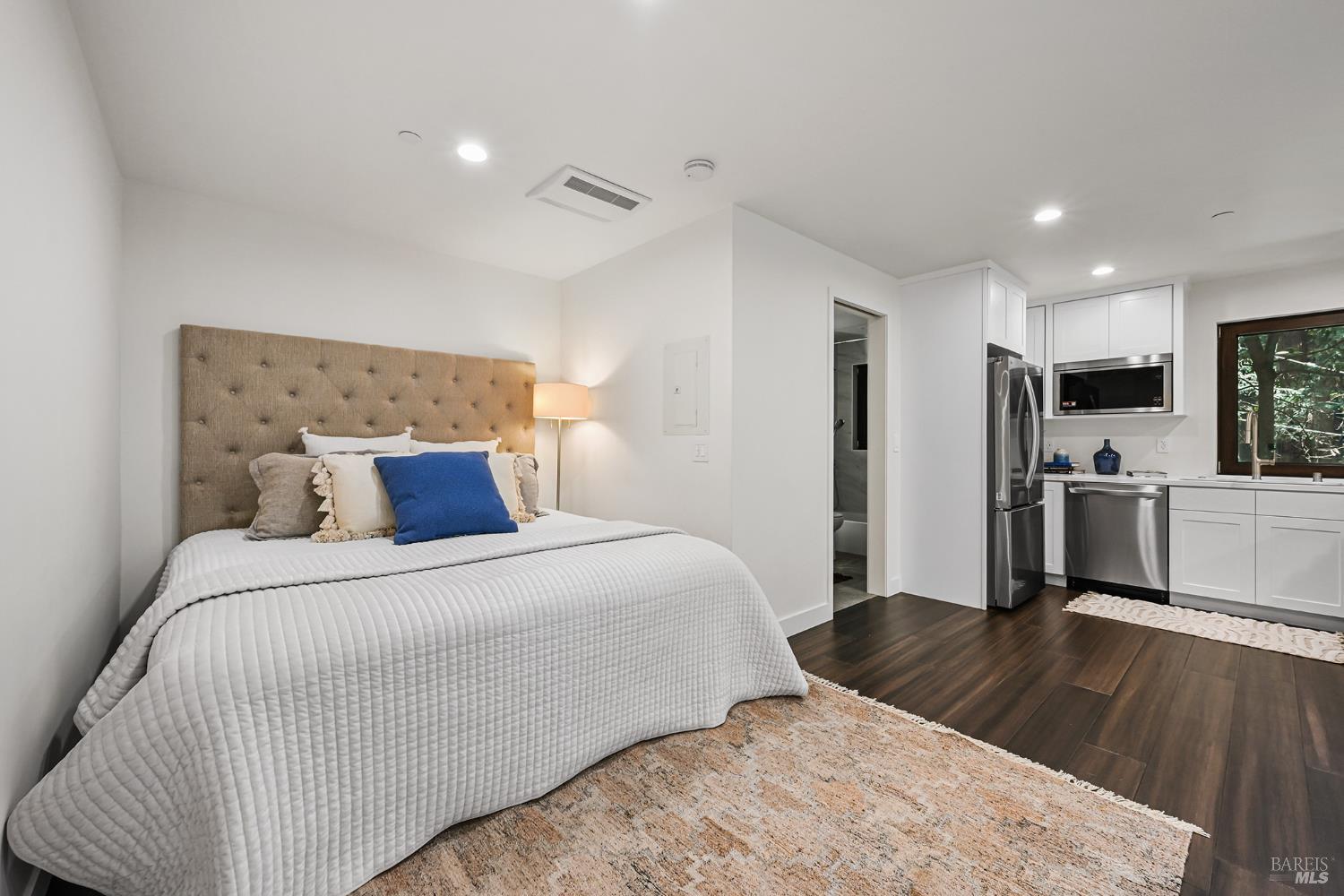 Detail Gallery Image 61 of 84 For 14685 Willow Rd, Guerneville,  CA 95446 - 3 Beds | 3 Baths