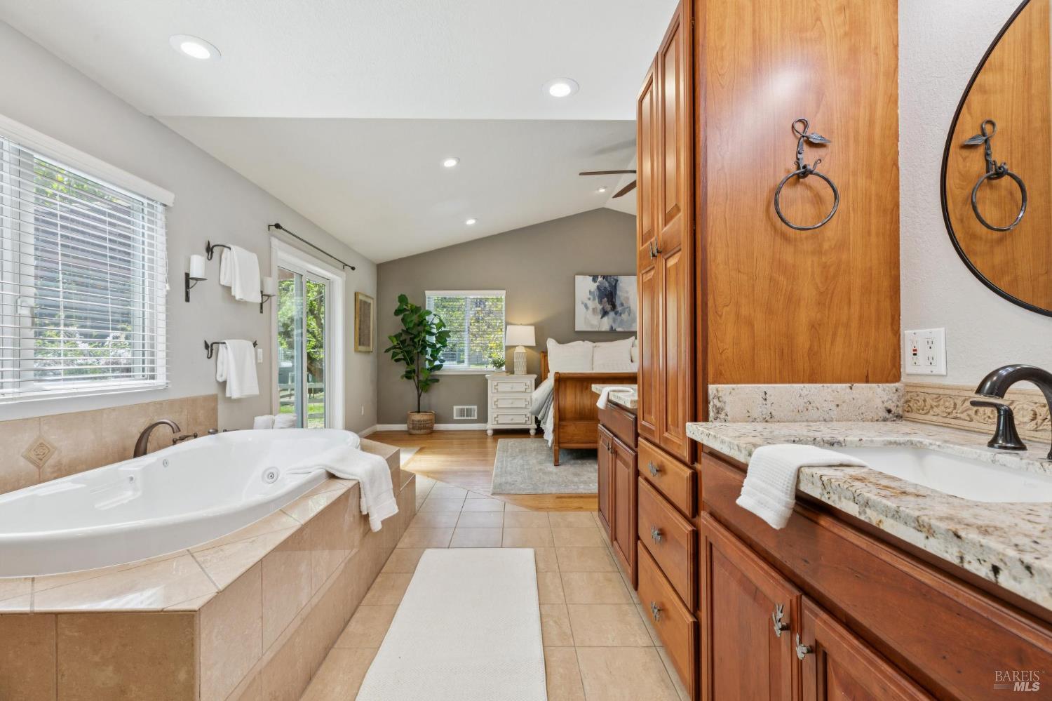 Detail Gallery Image 41 of 98 For 1195 Congress Valley Rd, Napa,  CA 94558 - 4 Beds | 4 Baths