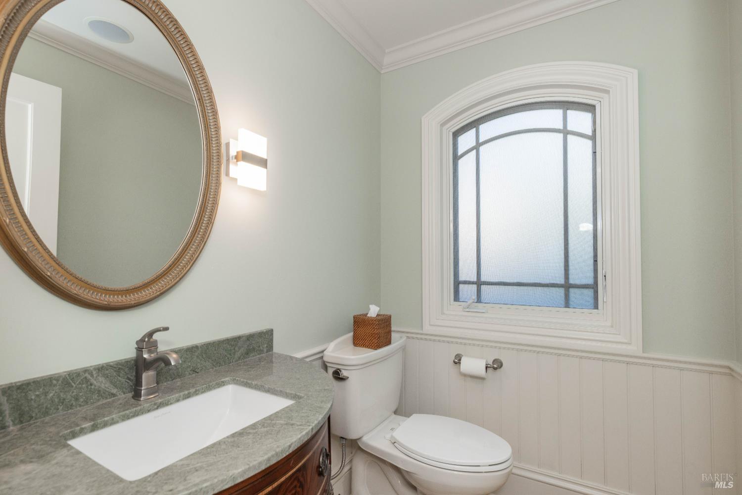 Detail Gallery Image 19 of 41 For 9 Francisco Vista Ct, Tiburon,  CA 94920 - 5 Beds | 4/2 Baths