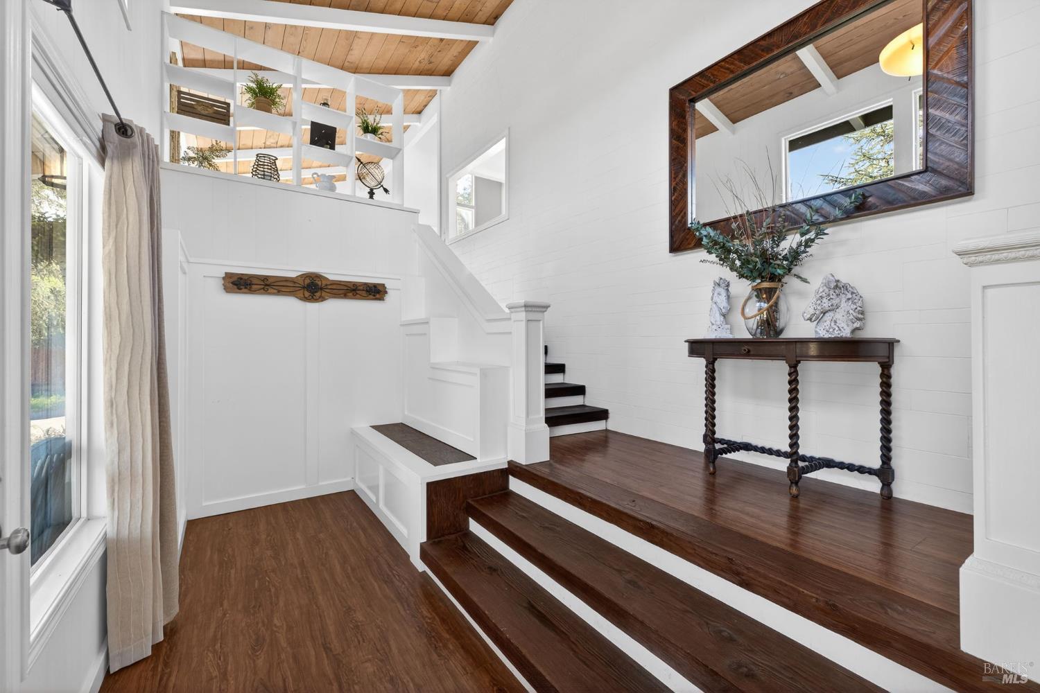 Detail Gallery Image 7 of 82 For 433 San Geronimo Valley Dr, San Geronimo,  CA 94963 - 4 Beds | 2/1 Baths