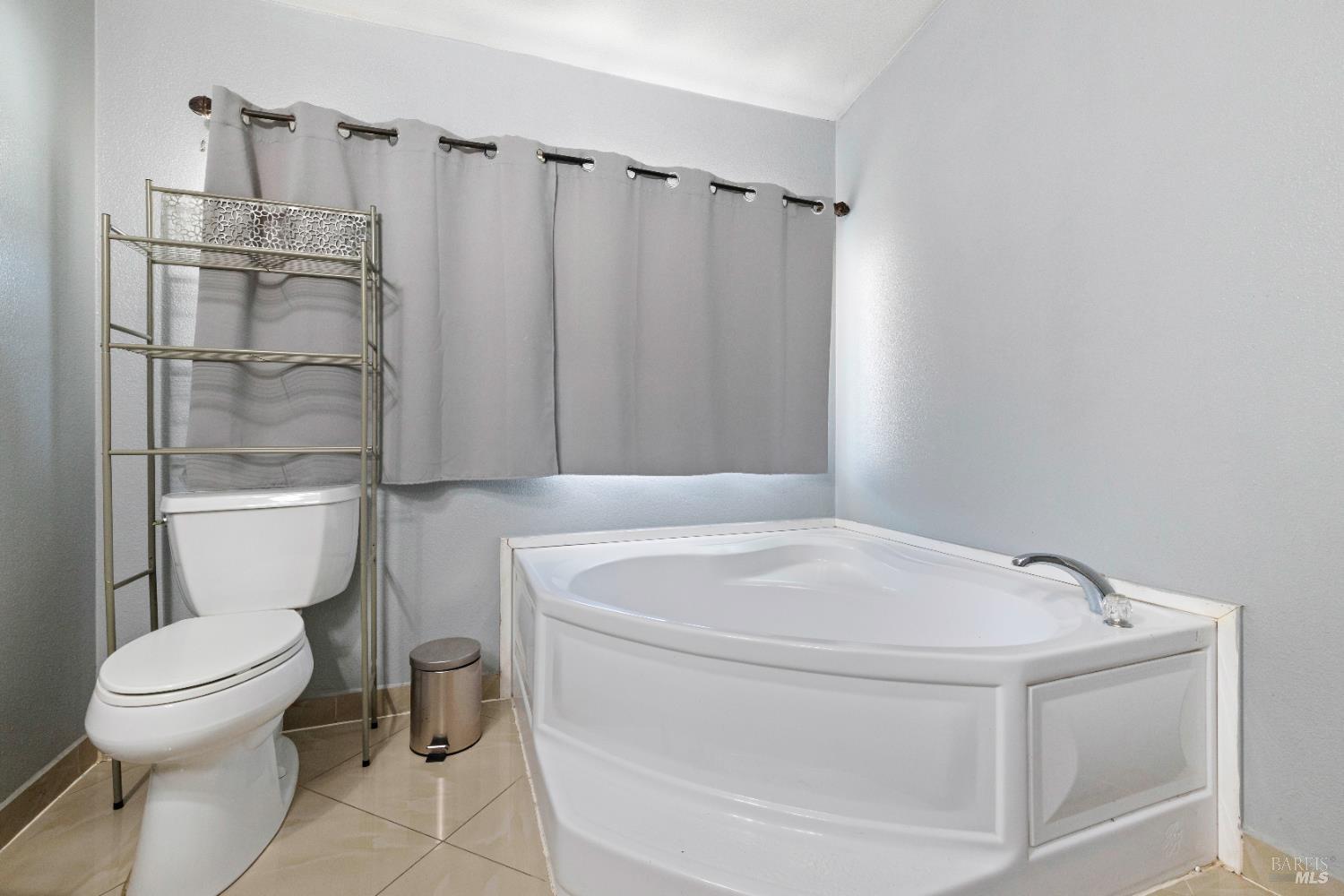 Detail Gallery Image 28 of 34 For 3900 N State St 1, Ukiah,  CA 95482 - 3 Beds | 2 Baths