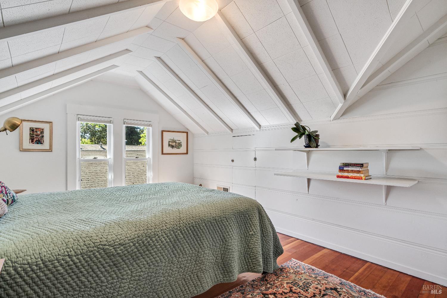 Detail Gallery Image 39 of 41 For 915 St Helena Ave, Santa Rosa,  CA 95404 - 4 Beds | 2/1 Baths