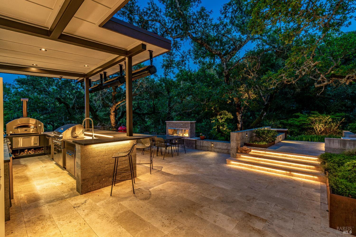 Detail Gallery Image 41 of 53 For 807 Wild Oak Dr, Santa Rosa,  CA 95409 - 3 Beds | 3/1 Baths