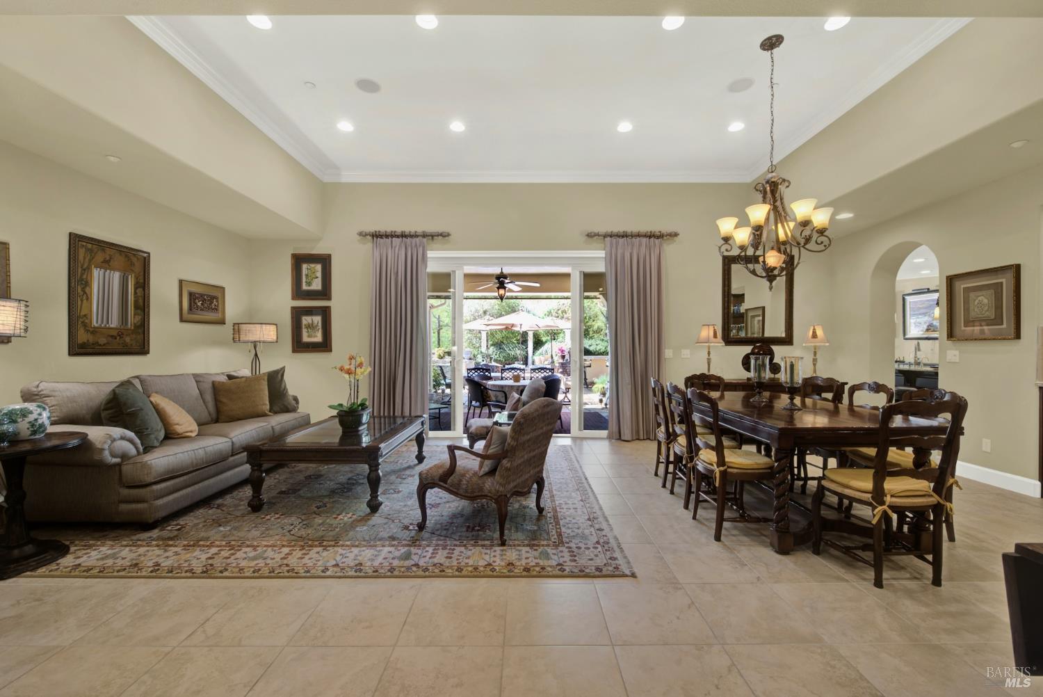 Detail Gallery Image 14 of 82 For 3413 Black Mountain Ct, Fairfield,  CA 94534 - 4 Beds | 2/1 Baths