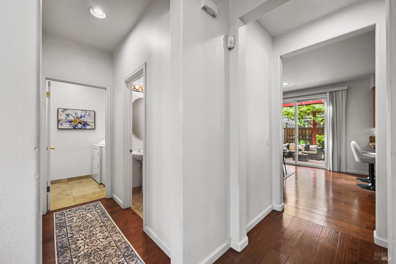 Detail Gallery Image 7 of 51 For 2824 Elk Ln, Santa Rosa,  CA 95407 - 4 Beds | 2/1 Baths