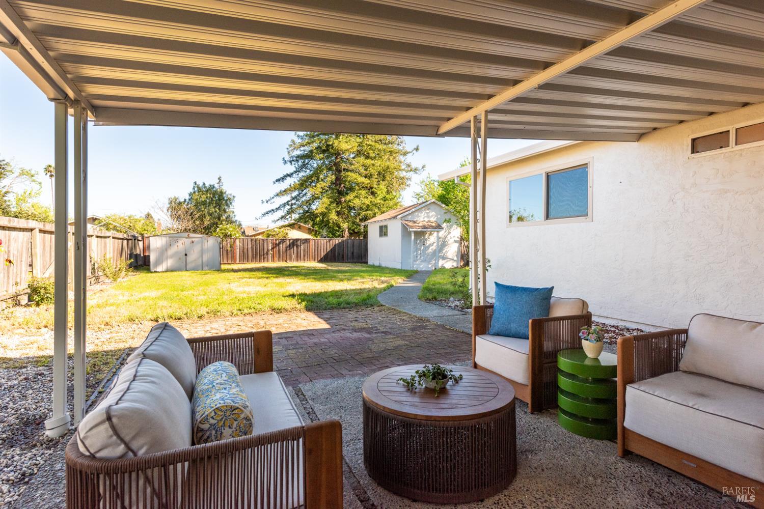 Detail Gallery Image 21 of 37 For 1521 Ditty Ave, Santa Rosa,  CA 95403 - 3 Beds | 2 Baths