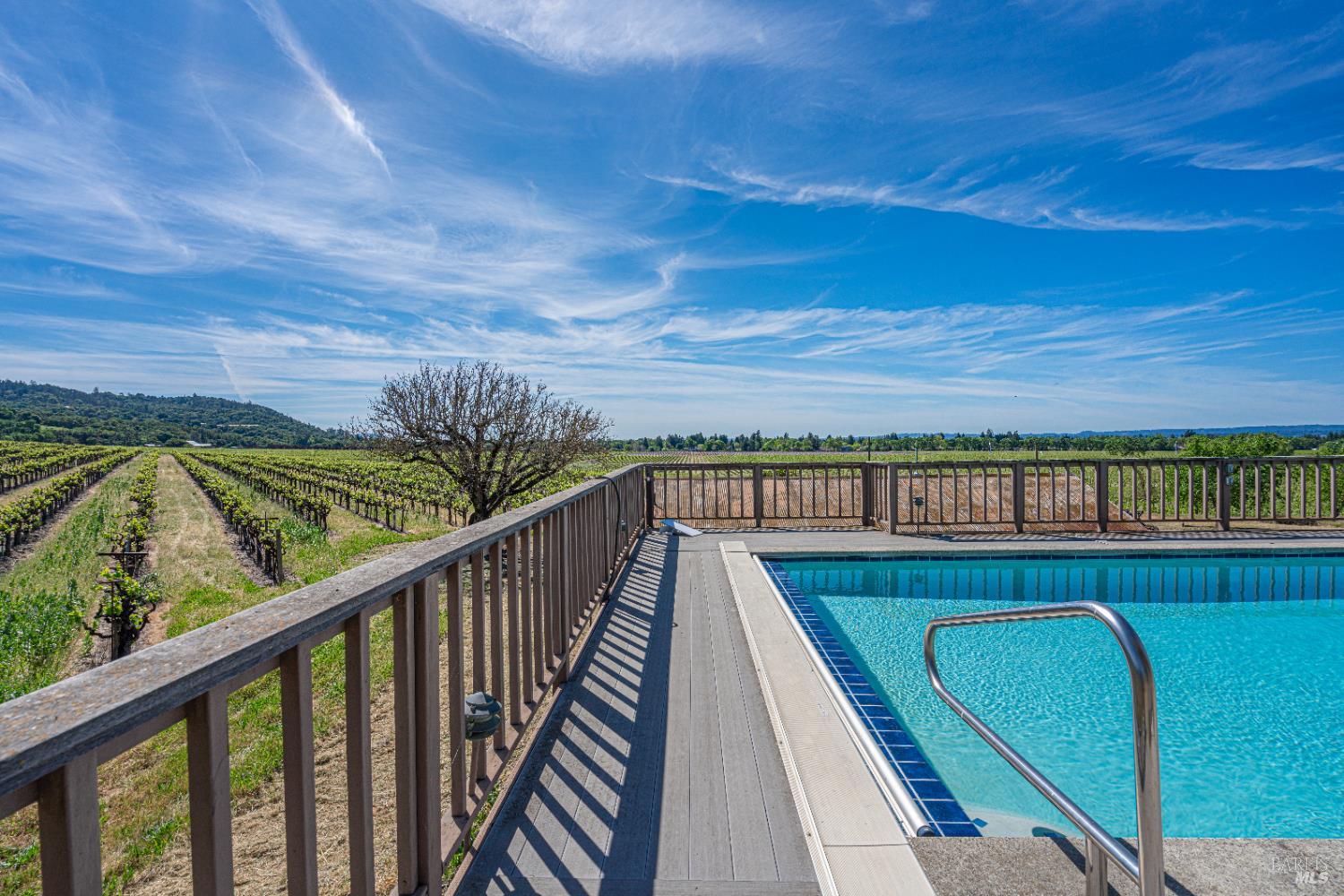 Detail Gallery Image 23 of 60 For 590 Pleasant Ave, Santa Rosa,  CA 95403 - 4 Beds | 3 Baths