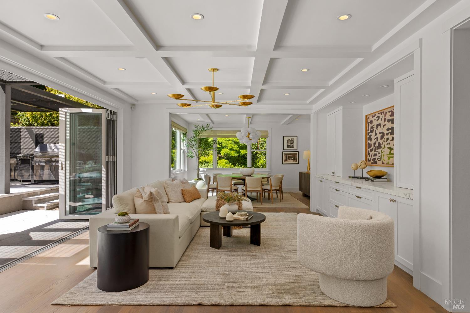 Detail Gallery Image 18 of 97 For 80 Laurel Grove Ave, Ross,  CA 94957 - 5 Beds | 5/1 Baths