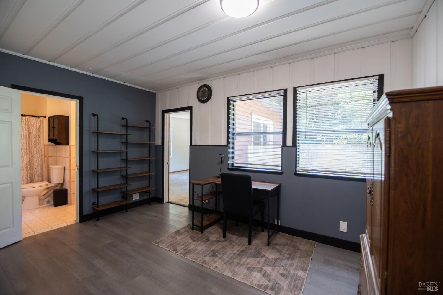 Detail Gallery Image 9 of 25 For 10671 Forest Hills Rd, Forestville,  CA 95436 - 3 Beds | 2 Baths