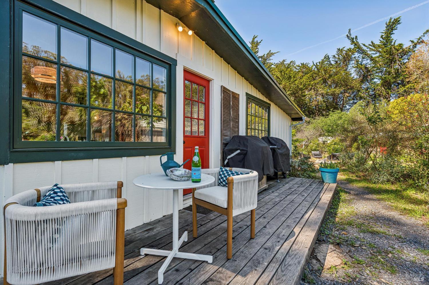 Detail Gallery Image 28 of 69 For 18 Cypress Rd, Point Reyes Station,  CA 94956 - 4 Beds | 1/1 Baths