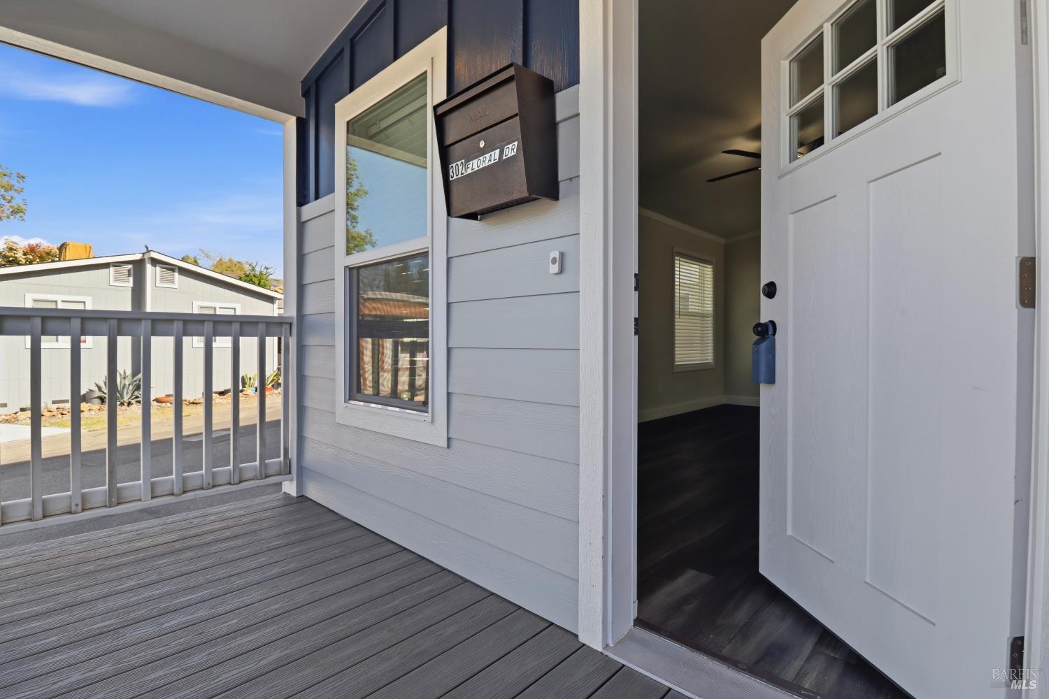 Detail Gallery Image 7 of 27 For 302 Floral Dr, Cotati,  CA 94931 - 2 Beds | 2 Baths