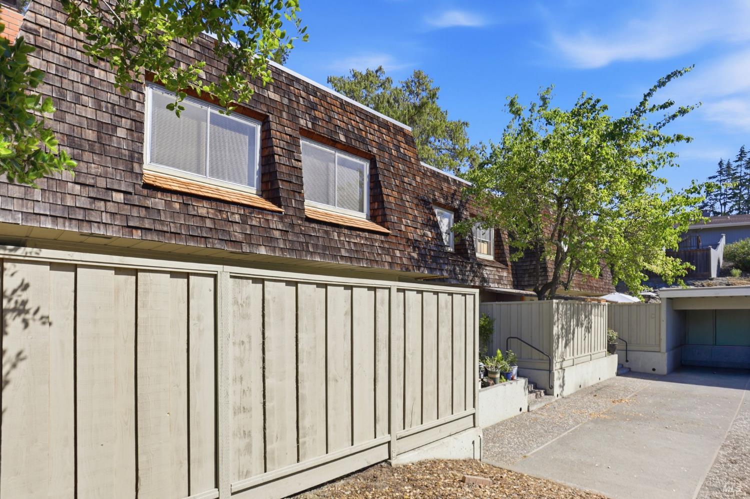 Detail Gallery Image 10 of 42 For 230 San Andreas Dr, Novato,  CA 94945 - – Beds | – Baths