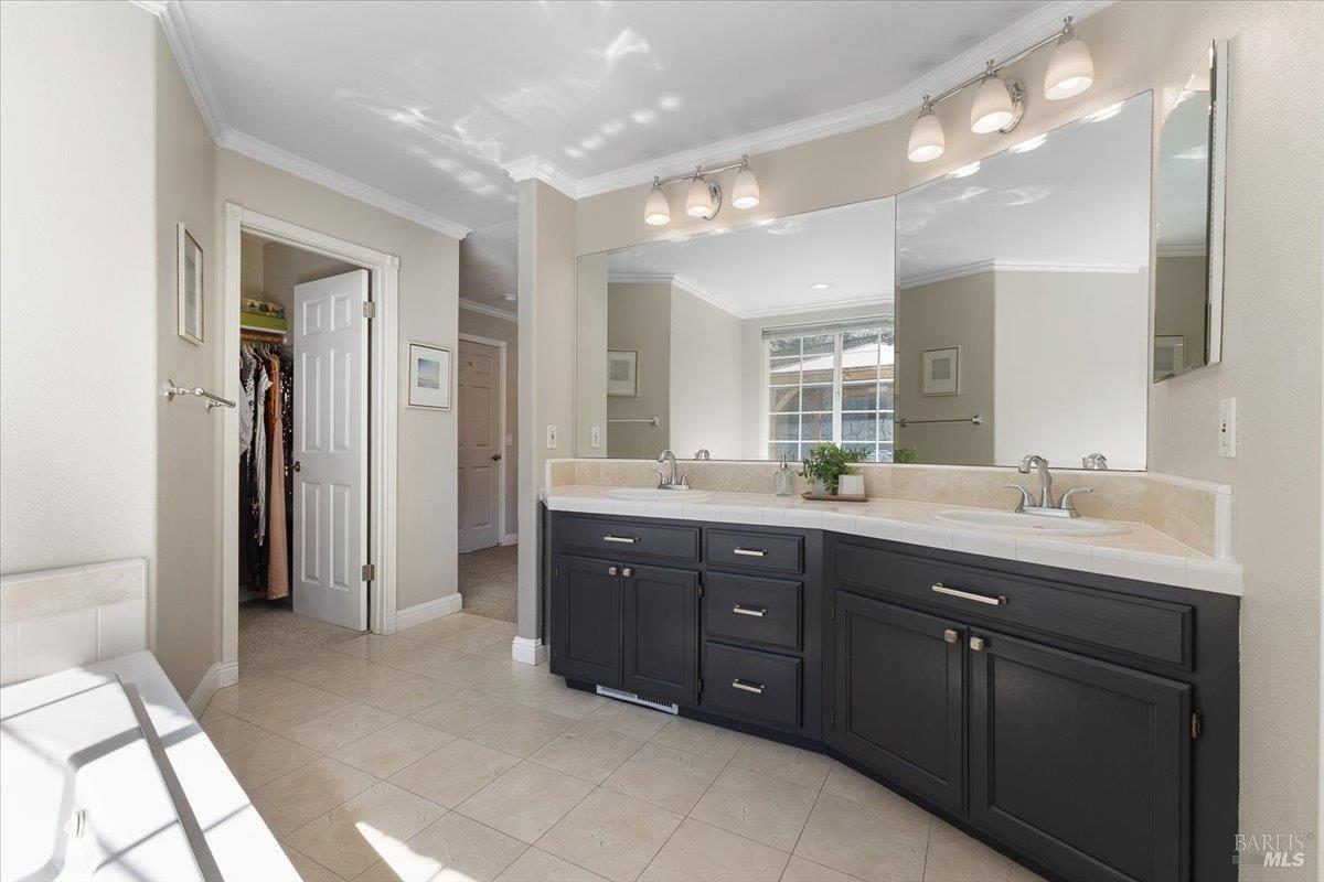 Detail Gallery Image 25 of 58 For 6081 Malcom Ln, Penngrove,  CA 94951 - 3 Beds | 2/1 Baths