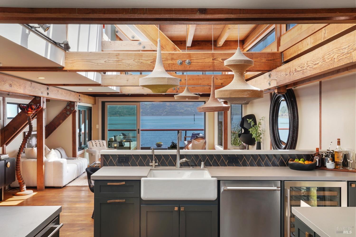 Detail Gallery Image 5 of 31 For 58 Liberty Dock Unkn, Sausalito,  CA 94965 - 2 Beds | 2/1 Baths