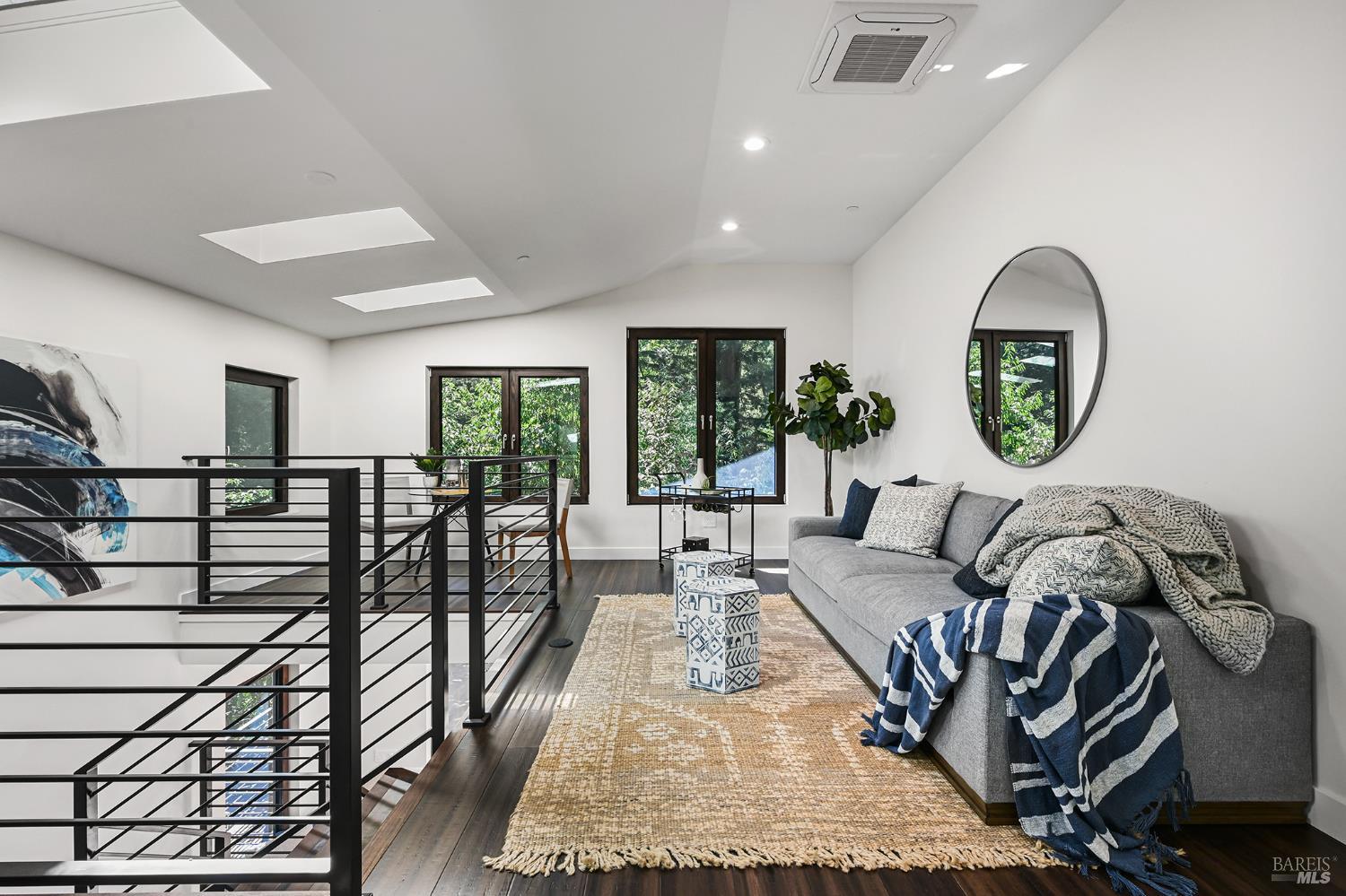 Detail Gallery Image 40 of 84 For 14685 Willow Rd, Guerneville,  CA 95446 - 3 Beds | 3 Baths