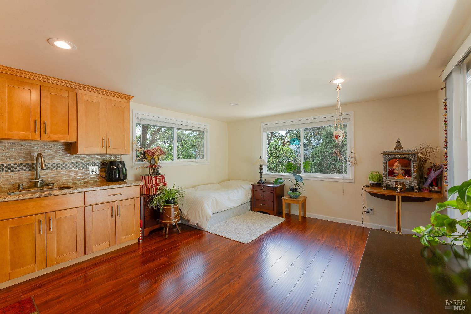 Detail Gallery Image 30 of 39 For 925 Knob Hill Rd, Ukiah,  CA 95482 - 3 Beds | 2 Baths