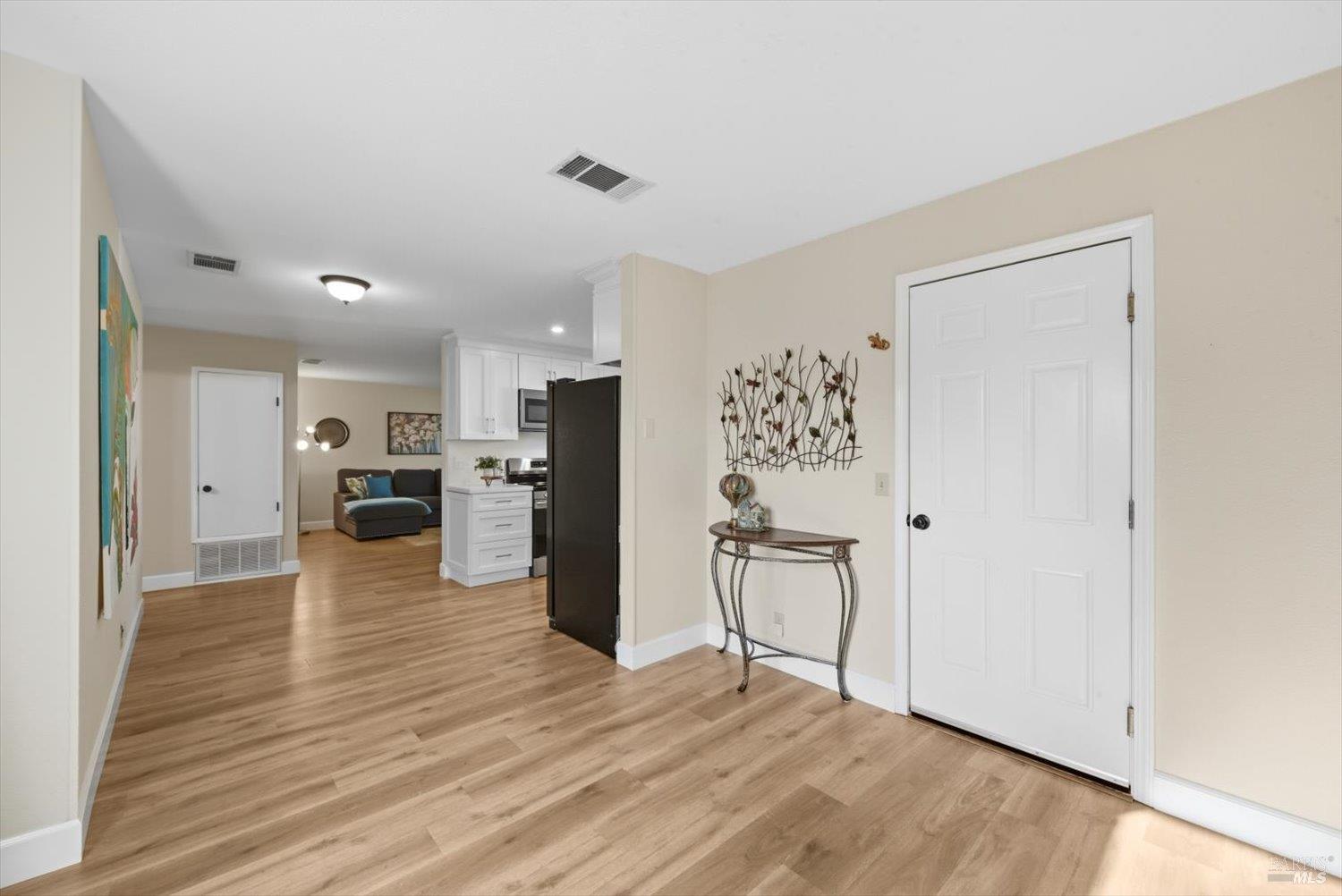 Detail Gallery Image 34 of 76 For 427 Temple Dr, Vacaville,  CA 95687 - 3 Beds | 2 Baths