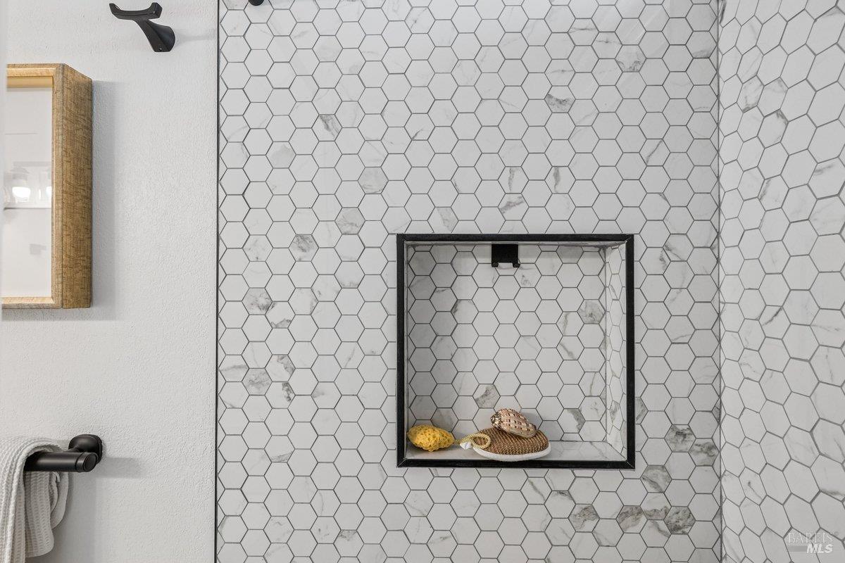 Detail Gallery Image 27 of 47 For 1619 Oneel Dr, Petaluma,  CA 94954 - 3 Beds | 2 Baths