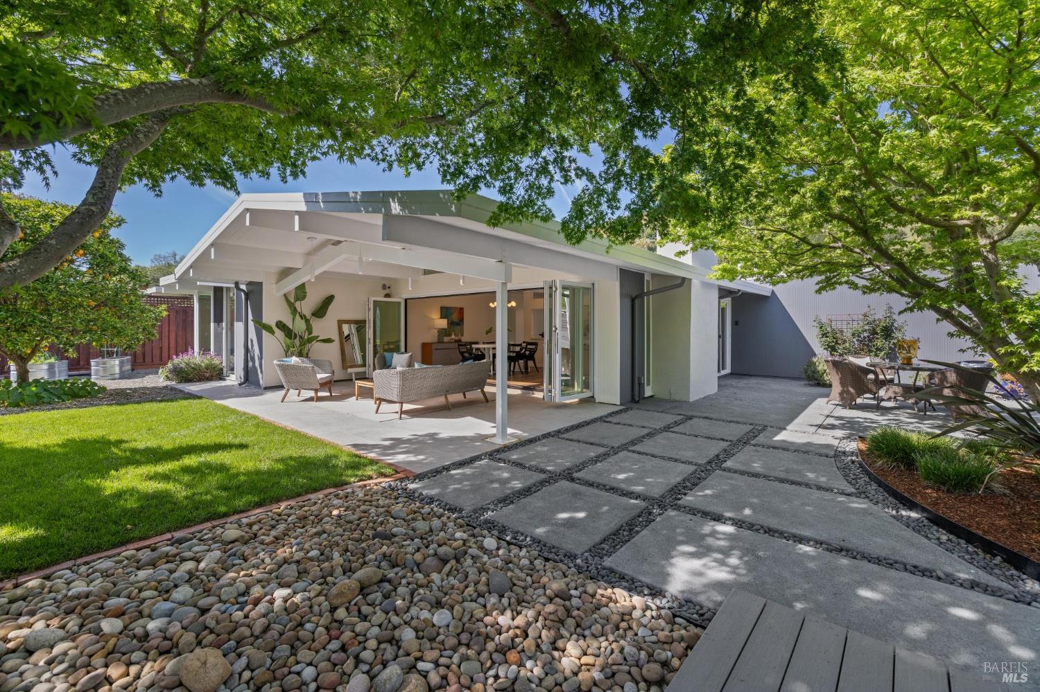 Detail Gallery Image 48 of 57 For 839 Greenberry Ln, San Rafael,  CA 94903 - 4 Beds | 2 Baths