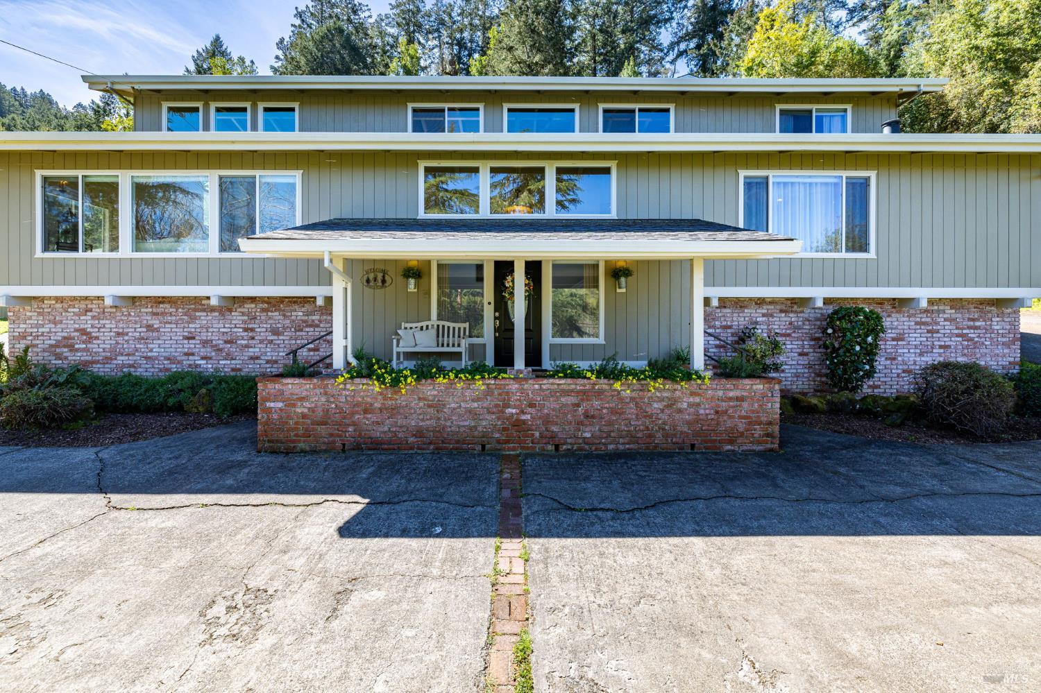 Detail Gallery Image 4 of 82 For 433 San Geronimo Valley Dr, San Geronimo,  CA 94963 - 4 Beds | 2/1 Baths