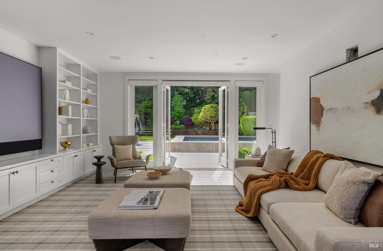 Detail Gallery Image 38 of 97 For 80 Laurel Grove Ave, Ross,  CA 94957 - 5 Beds | 5/1 Baths