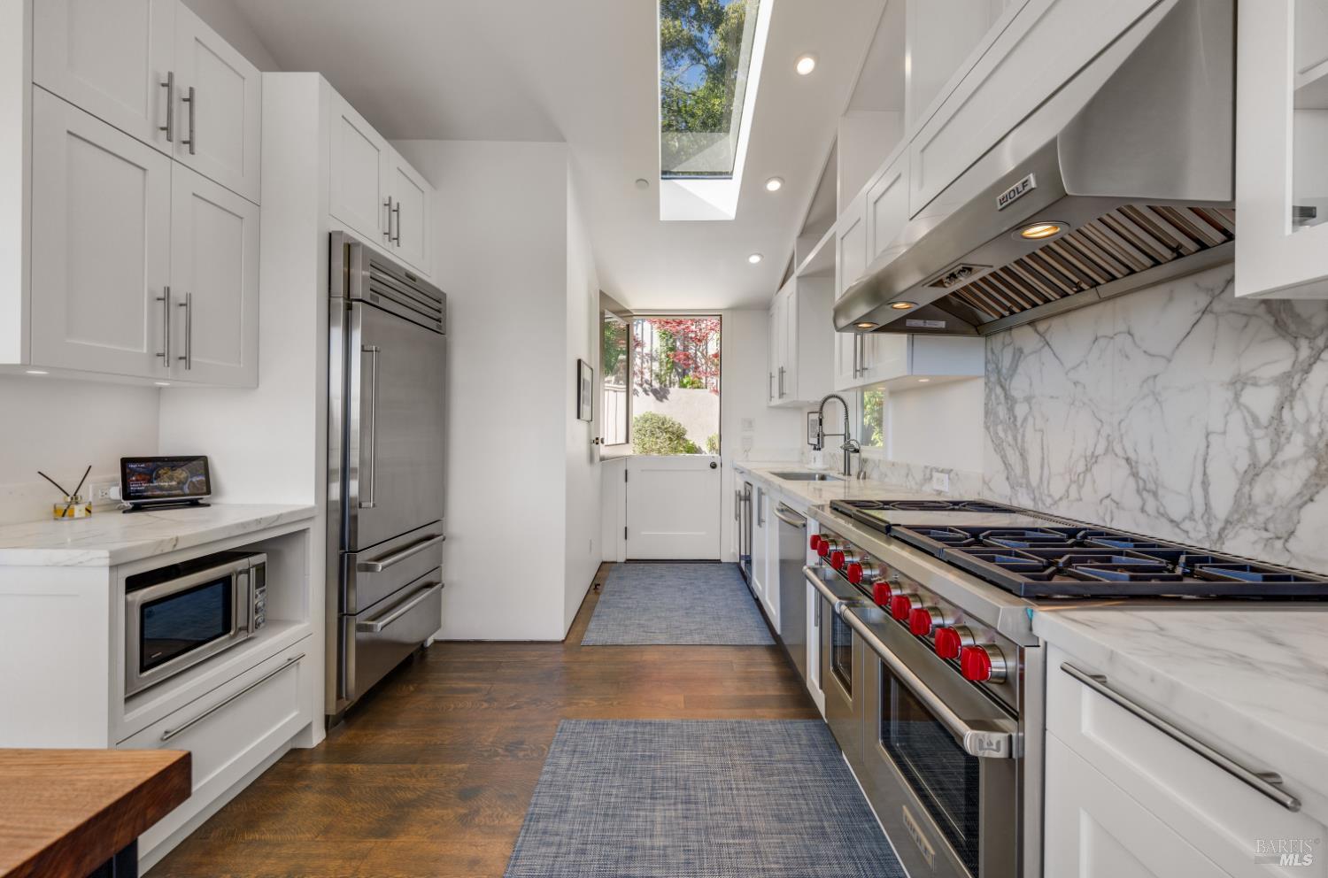 Detail Gallery Image 16 of 52 For 138 Madrona Ave, Belvedere,  CA 94920 - 4 Beds | 3/1 Baths