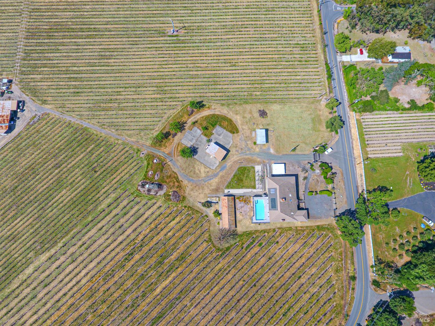 Detail Gallery Image 57 of 60 For 590 Pleasant Ave, Santa Rosa,  CA 95403 - 4 Beds | 3 Baths