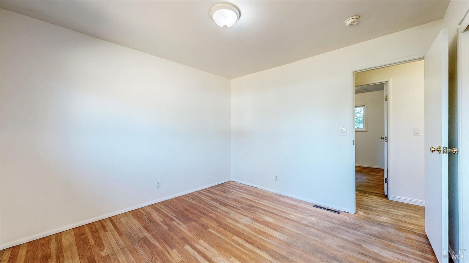 Detail Gallery Image 21 of 34 For 4872 Canyon Dr, Santa Rosa,  CA 95409 - 4 Beds | 2 Baths