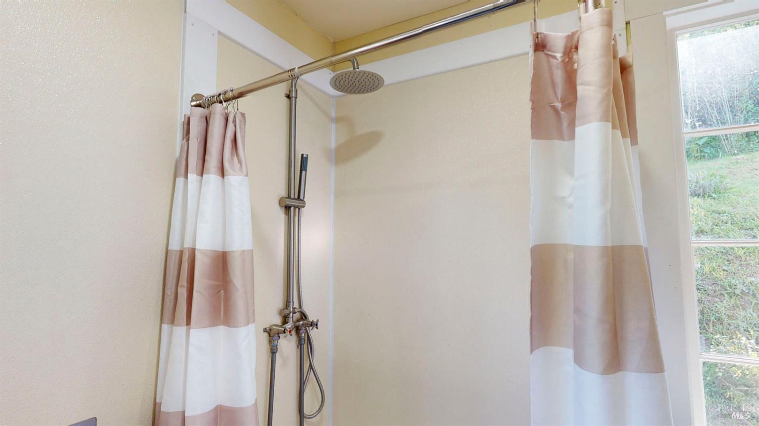 Detail Gallery Image 24 of 59 For 380 Bohemian Hwy, Freestone,  CA 95472 - 2 Beds | 2 Baths