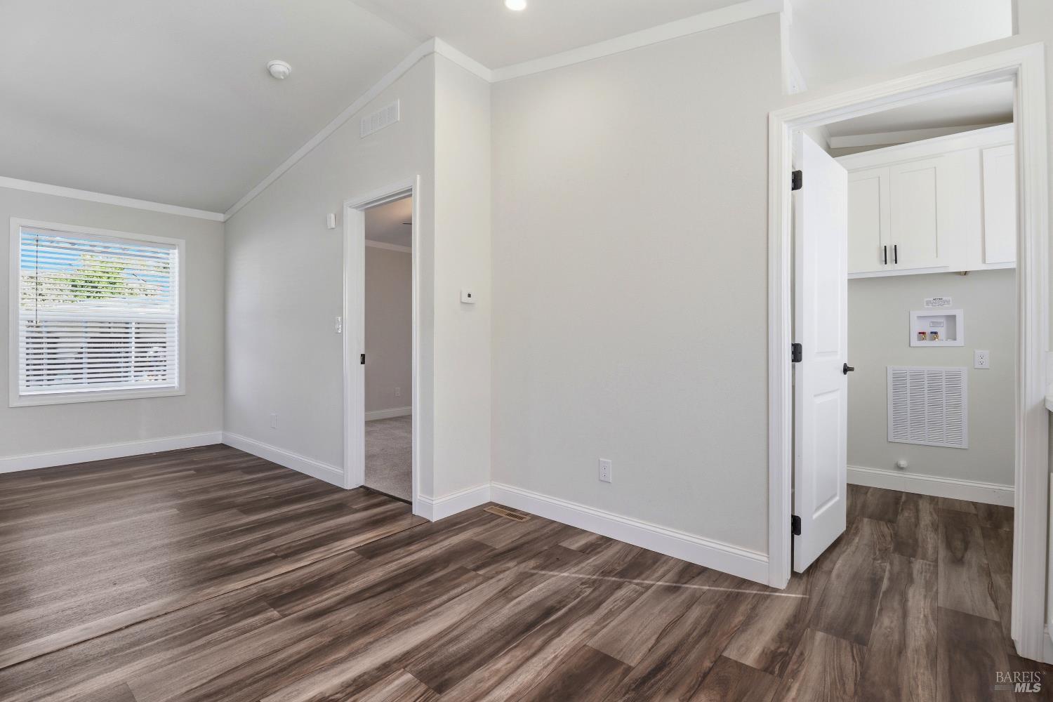 Detail Gallery Image 15 of 27 For 302 Floral Dr, Cotati,  CA 94931 - 2 Beds | 2 Baths