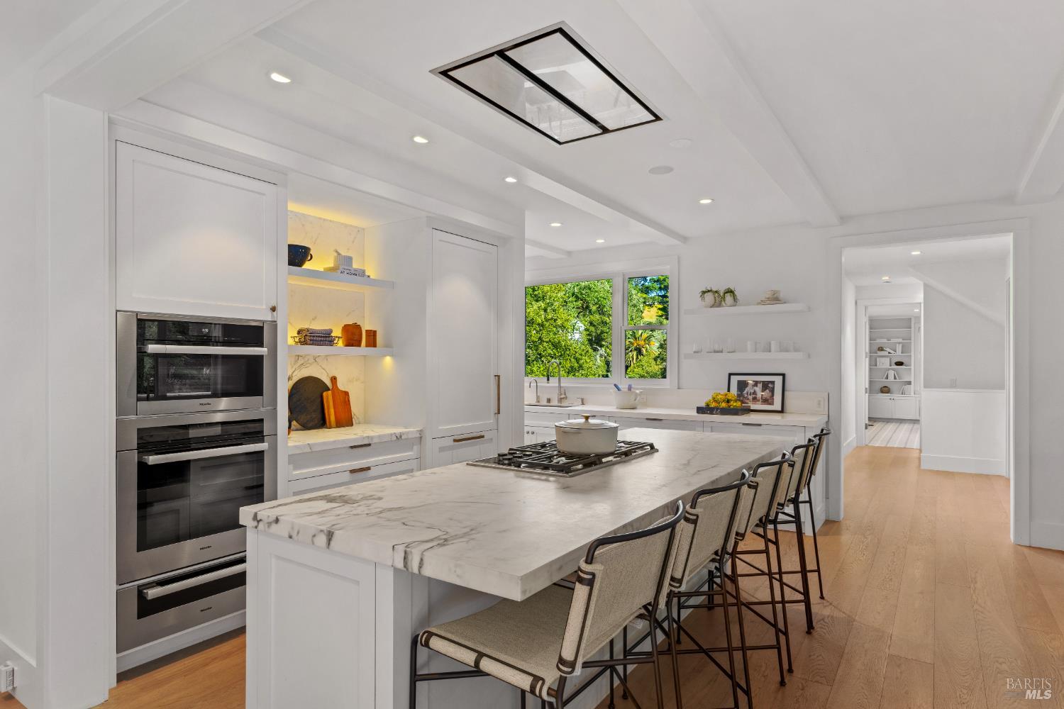 Detail Gallery Image 26 of 97 For 80 Laurel Grove Ave, Ross,  CA 94957 - 5 Beds | 5/1 Baths