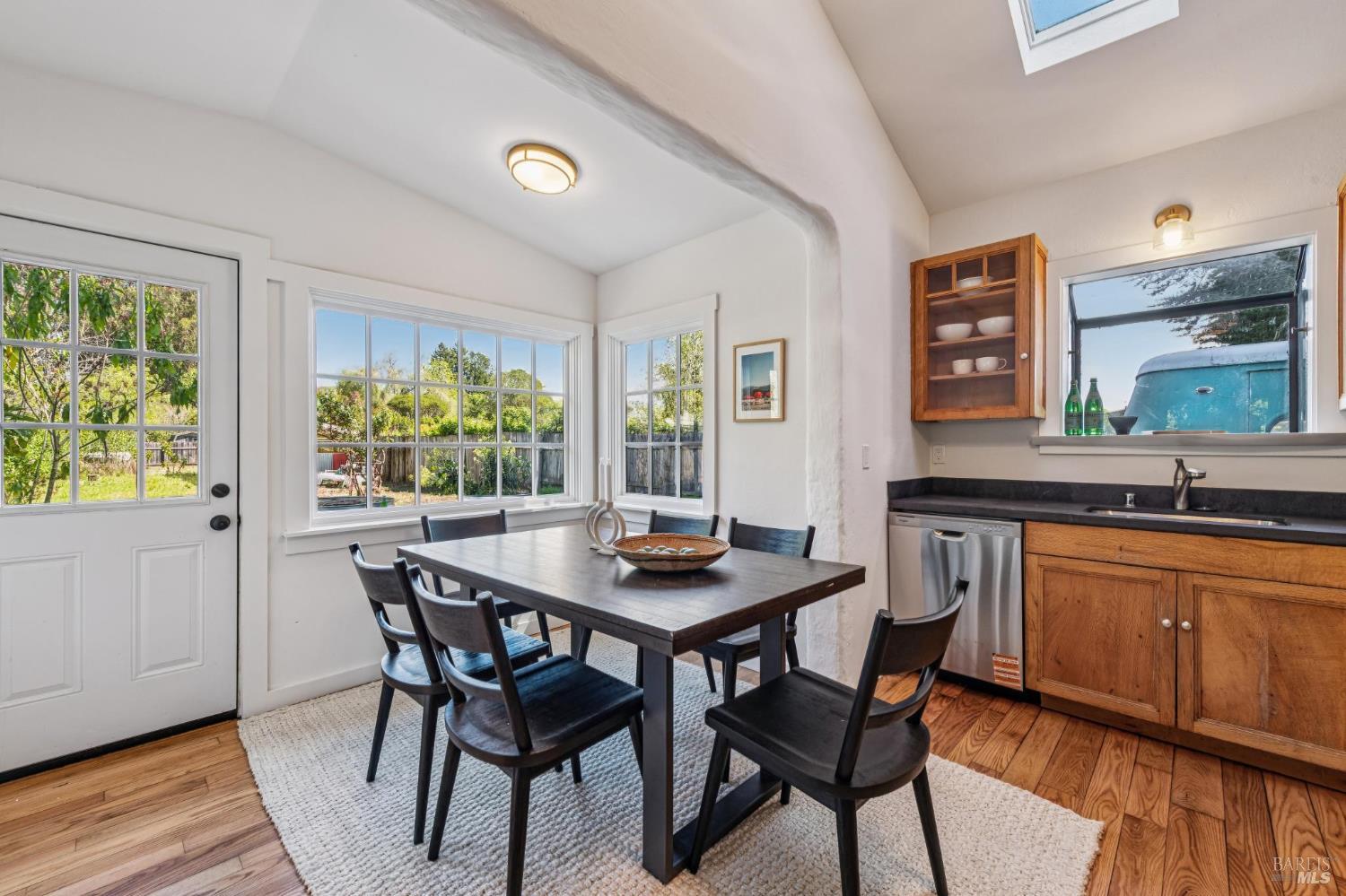 Detail Gallery Image 19 of 69 For 18 Cypress Rd, Point Reyes Station,  CA 94956 - 4 Beds | 1/1 Baths