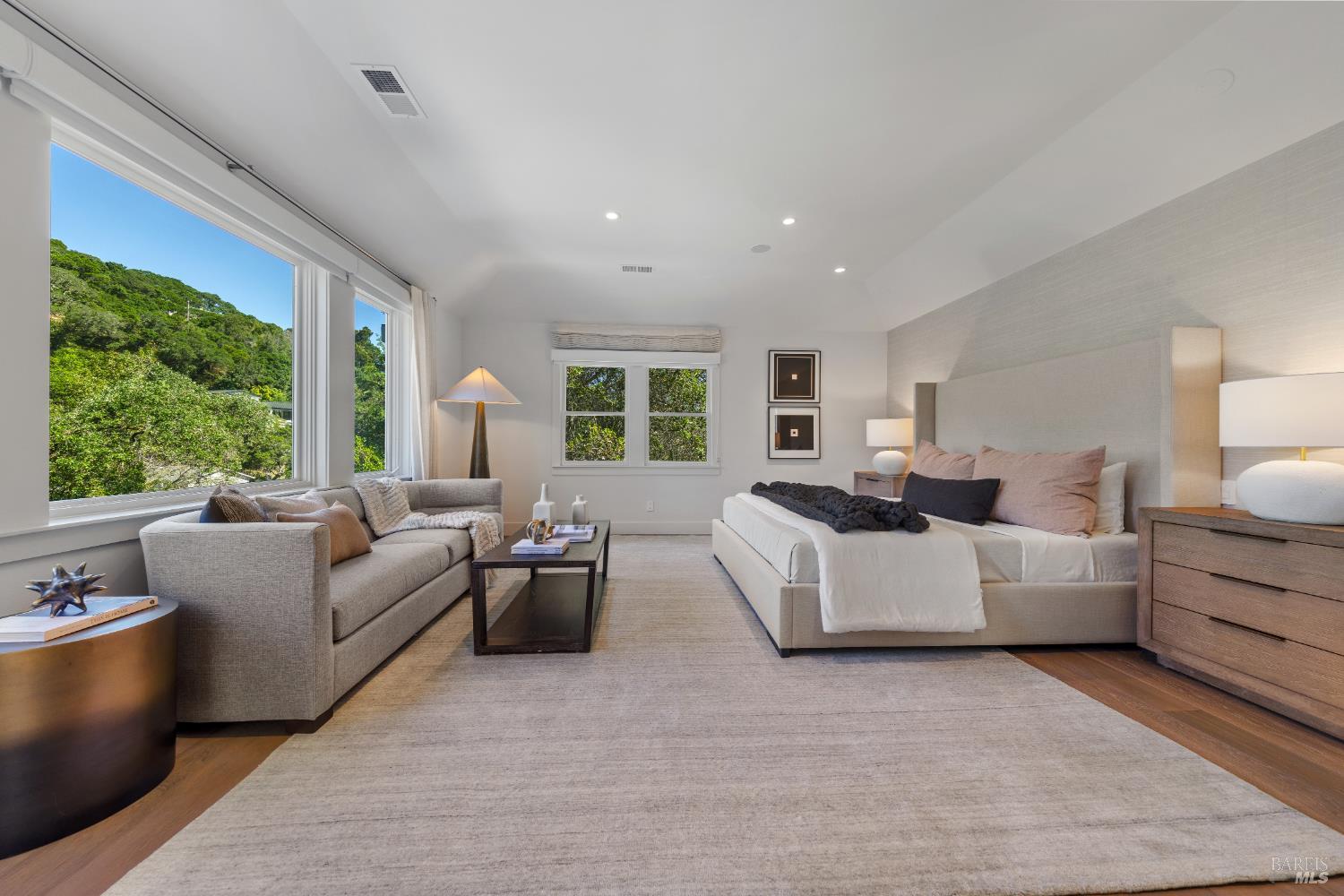 Detail Gallery Image 45 of 97 For 80 Laurel Grove Ave, Ross,  CA 94957 - 5 Beds | 5/1 Baths