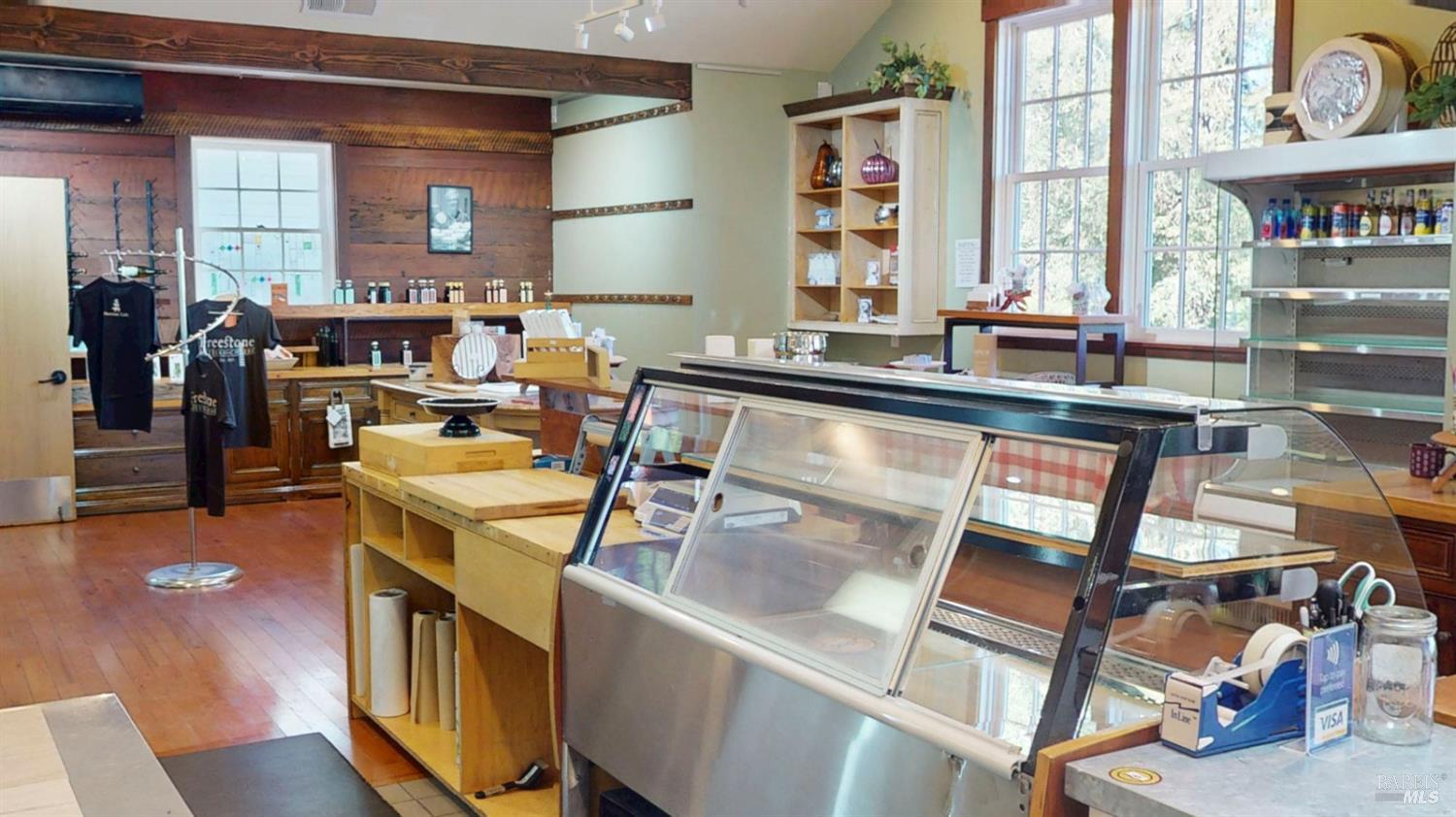 Detail Gallery Image 21 of 59 For 380 Bohemian Hwy, Freestone,  CA 95472 - 2 Beds | 2 Baths