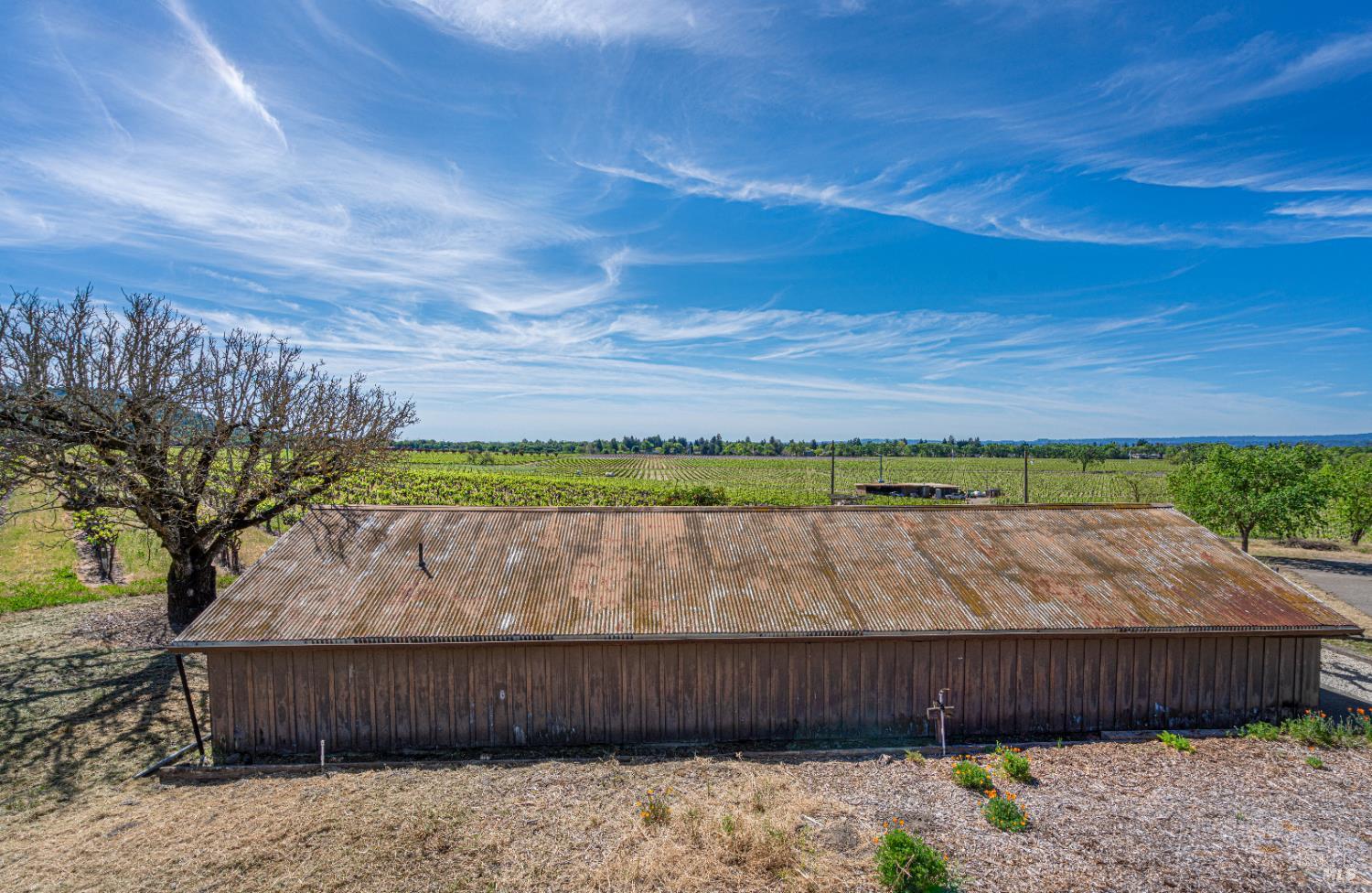 Detail Gallery Image 39 of 60 For 590 Pleasant Ave, Santa Rosa,  CA 95403 - 4 Beds | 3 Baths