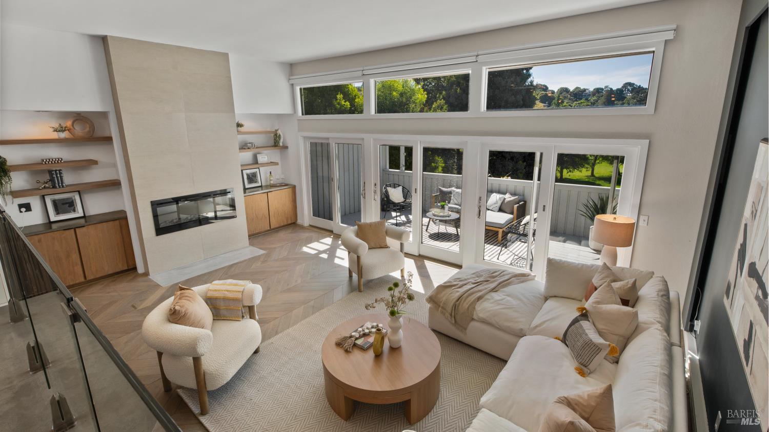 Detail Gallery Image 13 of 36 For 143 Knollwood Dr, San Rafael,  CA 94901 - 3 Beds | 2 Baths